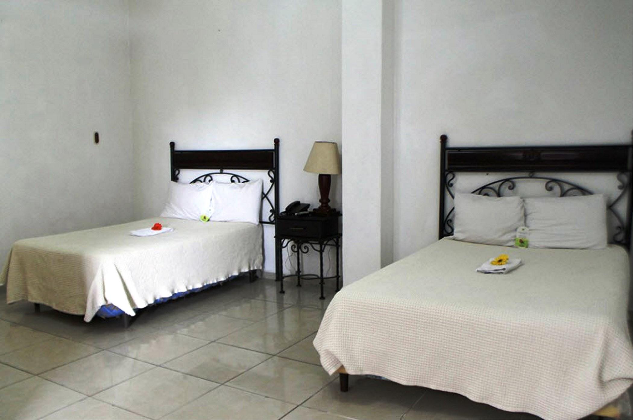 Hotel Santa Elena Antiguo Cuscatlán Екстериор снимка