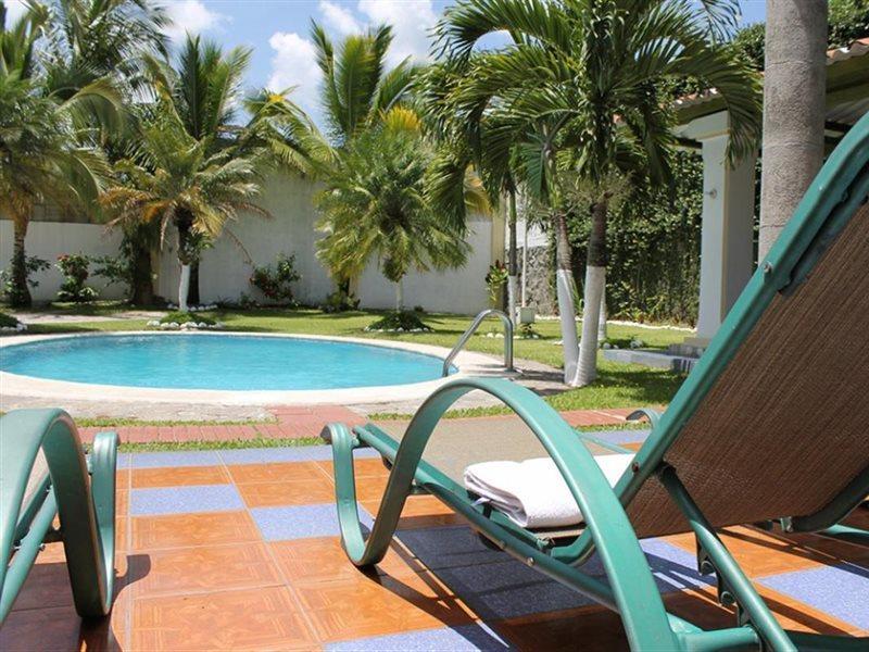Hotel Santa Elena Antiguo Cuscatlán Екстериор снимка