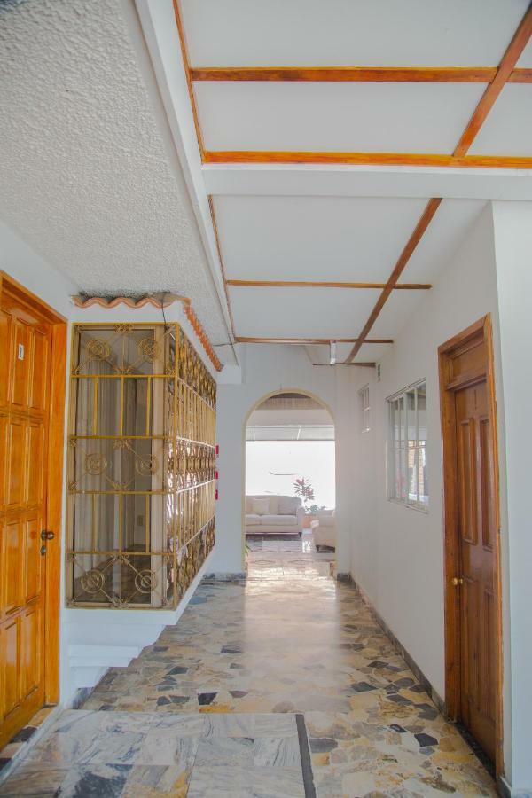 Hotel Santa Elena Antiguo Cuscatlán Екстериор снимка
