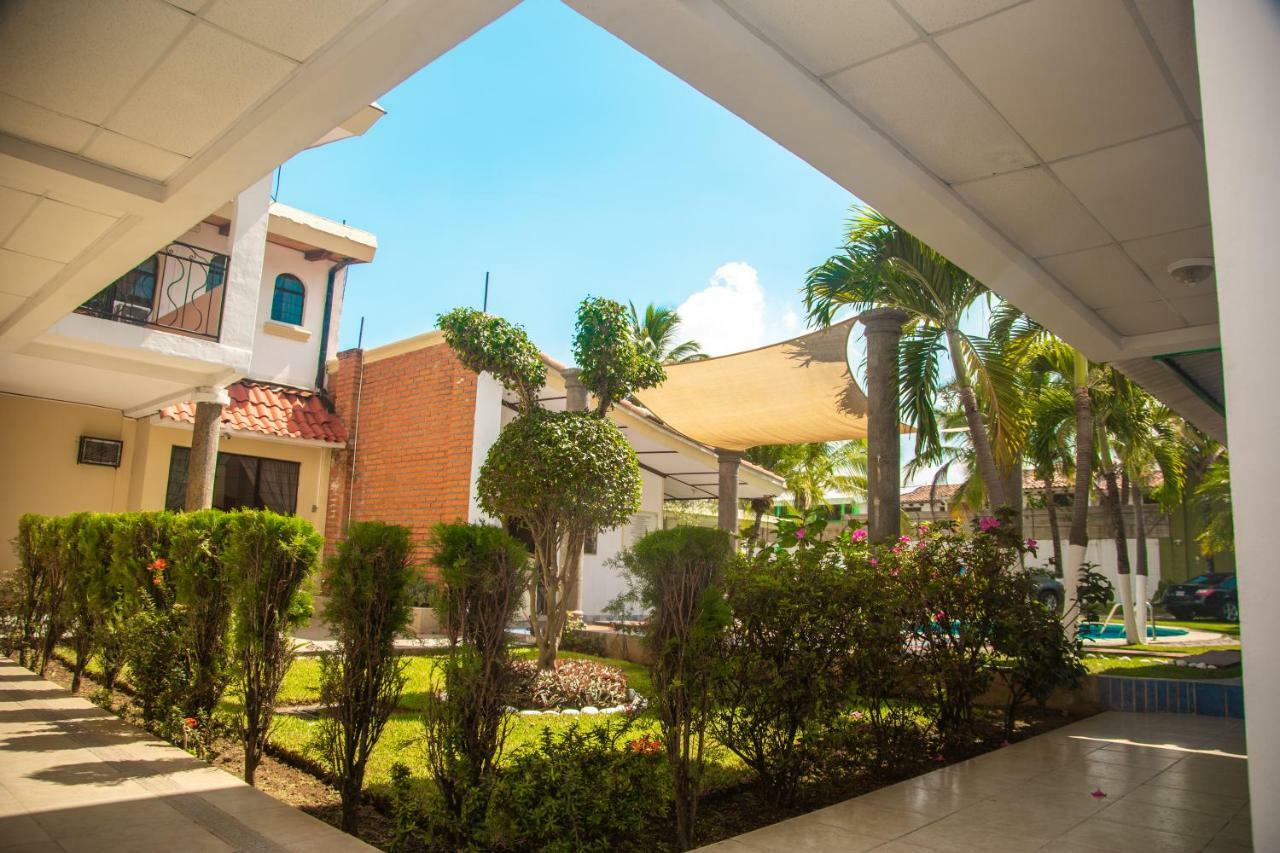 Hotel Santa Elena Antiguo Cuscatlán Екстериор снимка