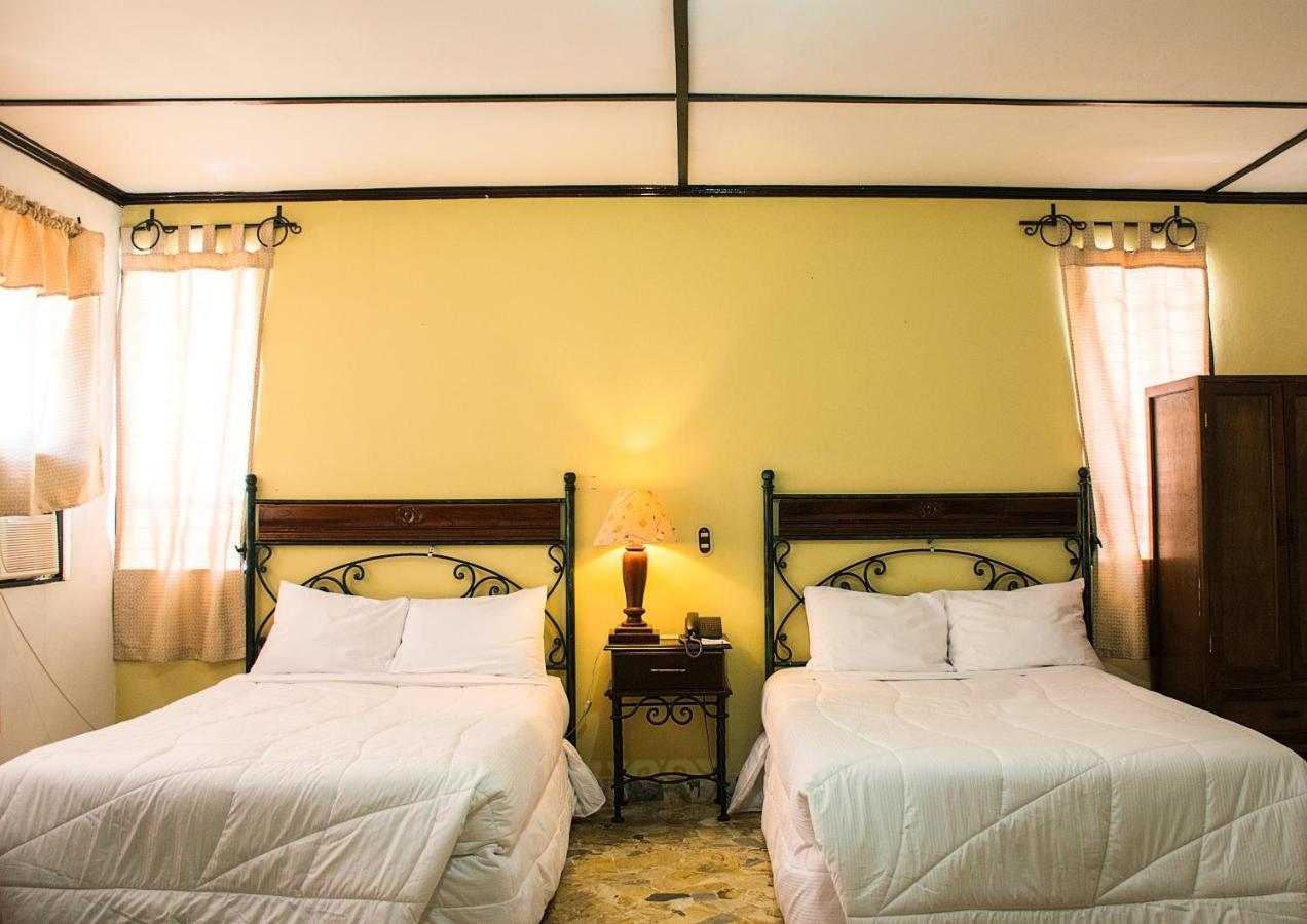 Hotel Santa Elena Antiguo Cuscatlán Екстериор снимка